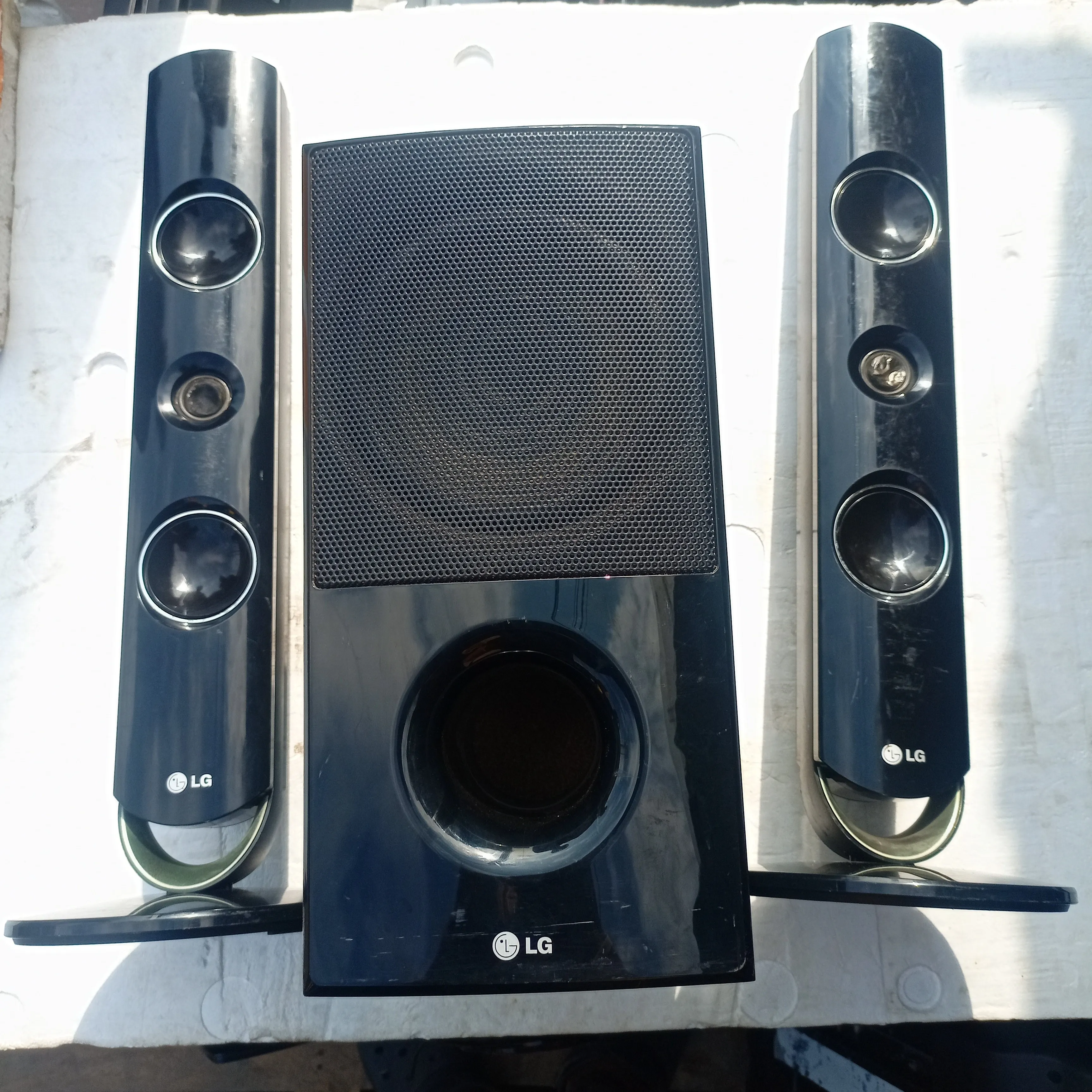 LG SB45M-F 4 ohms and Woofer SB45M-W 3 ohms - Foreign Used